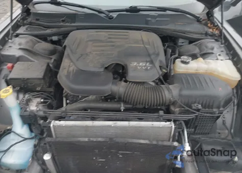 2018 Dodge Challenger Sxt z USA, uszkodzony, nr VIN 2C3CDZAG8JH288028